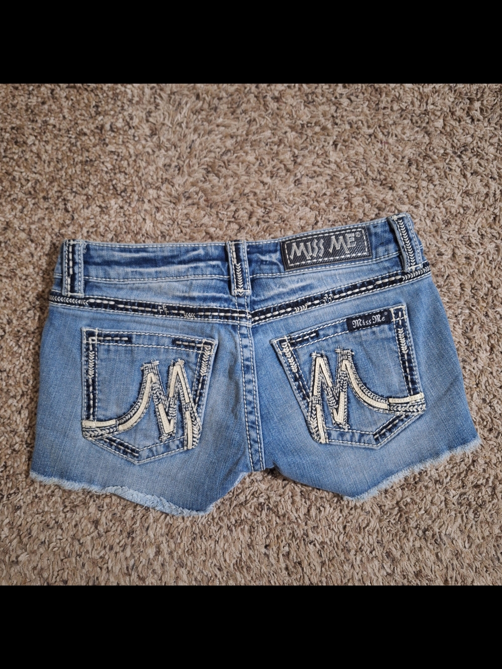 Miss Me The M Series Buckle Exclusive Mulberry Distressed Denim Shorts Size 26